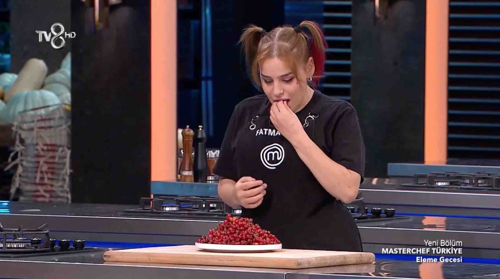 masterchef fatma nur un harley quinn tarzi olay oldu