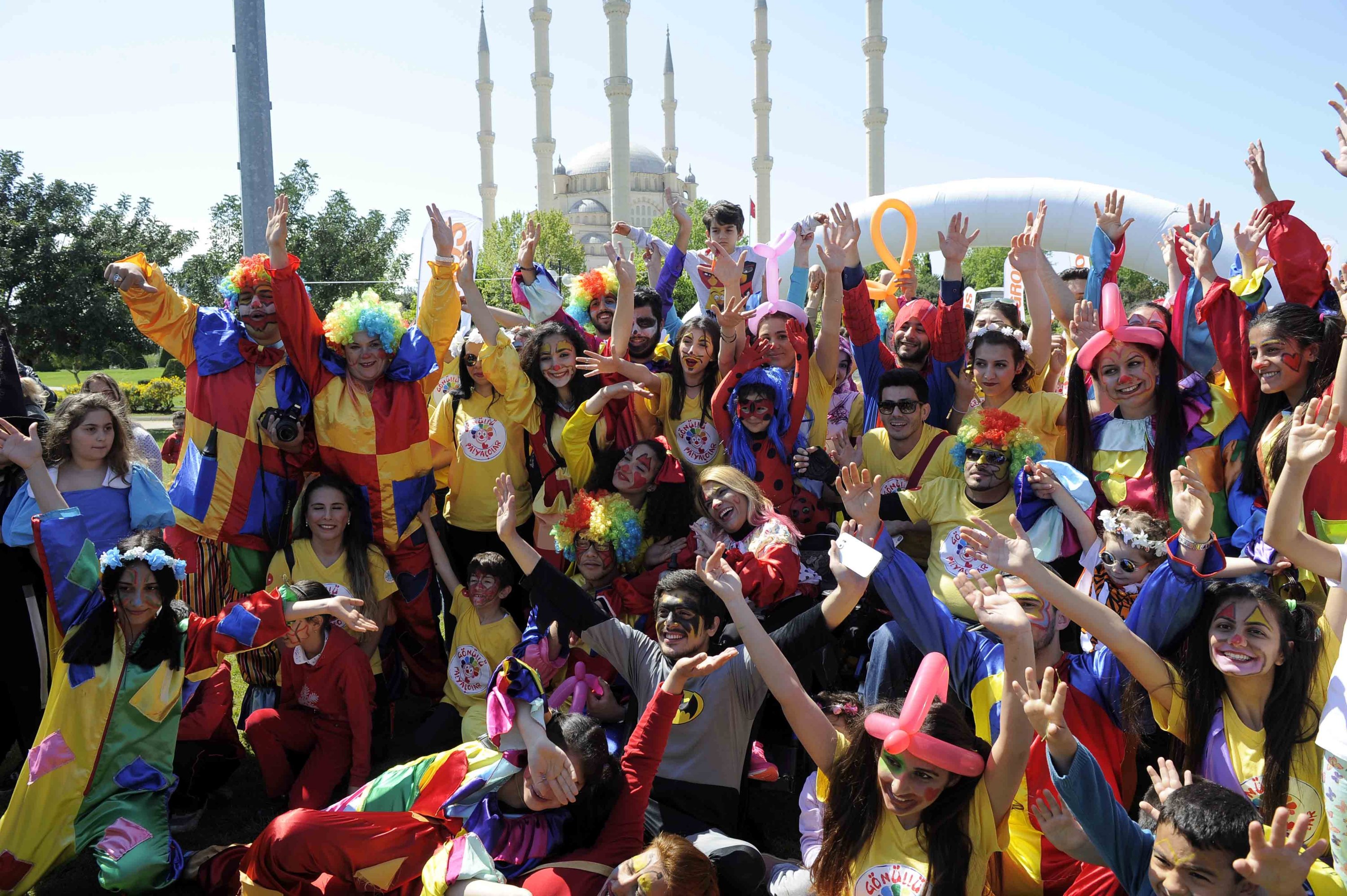 Bu dosya fotoğrafı, Uluslararası Portakal Çiçeği Karnavalı, Adana, Türkiye'deki geçit törenini göstermektedir.  (Fotoğraf kuruluşun izniyle)