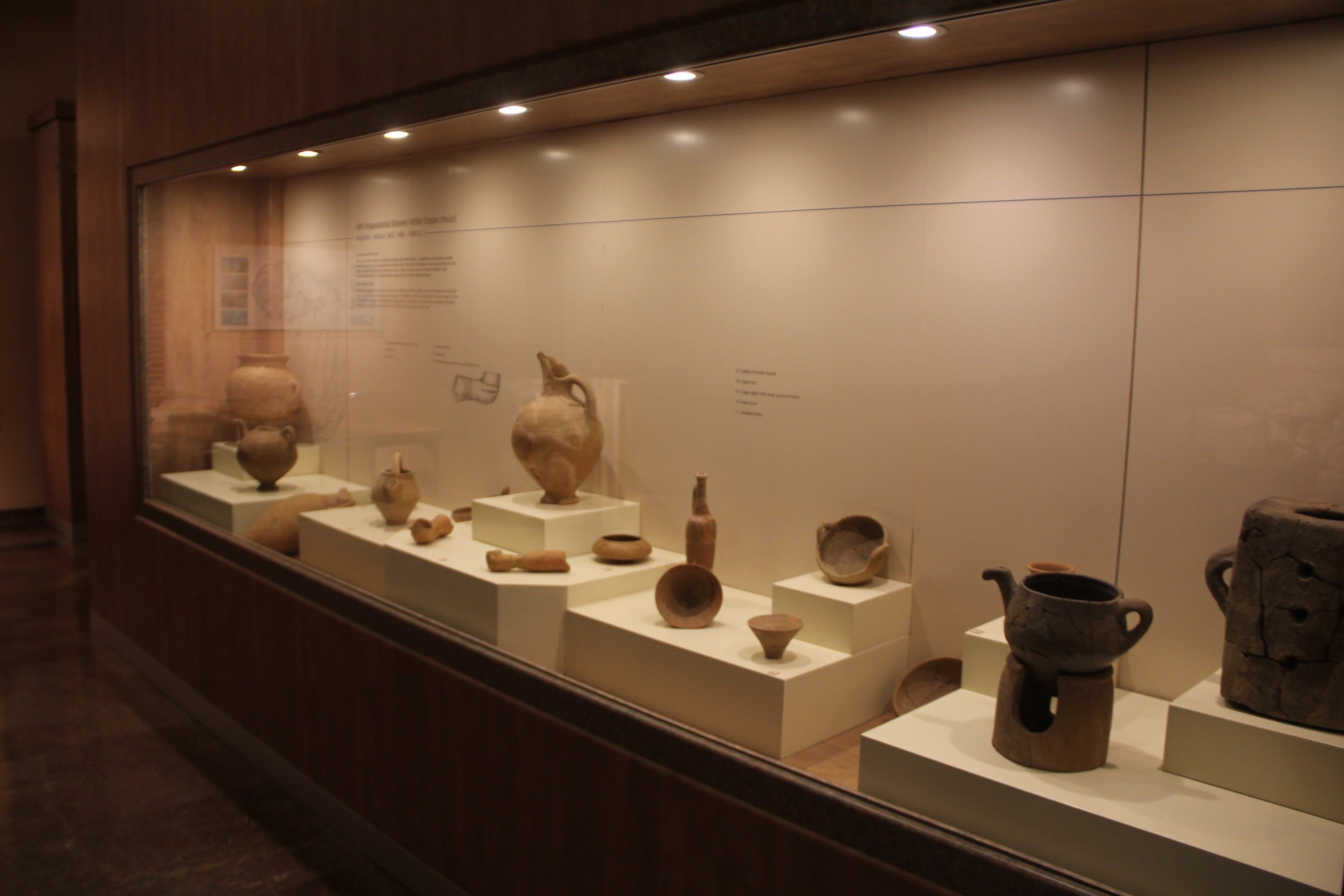 Sekiz medeniyete ait 15.000 eserden oluşan bir seçki Çorum Müzesi'nde sergileniyor, Çorum, Türkiye, 27 Mayıs 2024. (IHA Fotoğrafı)
